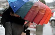Cod Galben de vânt în nordul Argeșului. Rafale puternice până joi seară