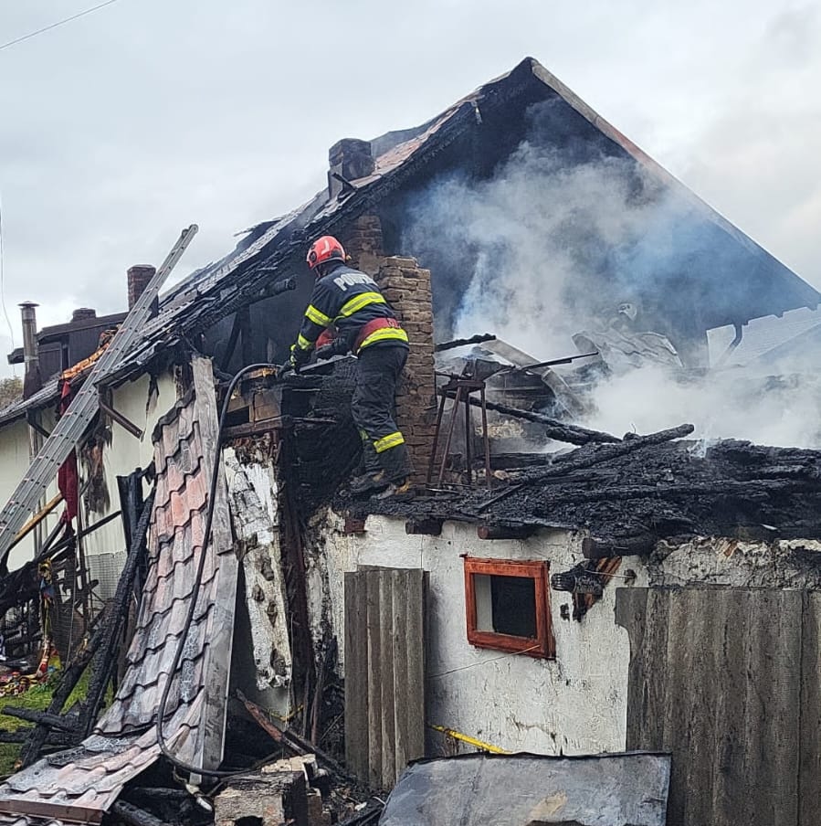 Incendiu Rucăr – Ziarul Argeşul - ediţia online Incendiu Rucăr