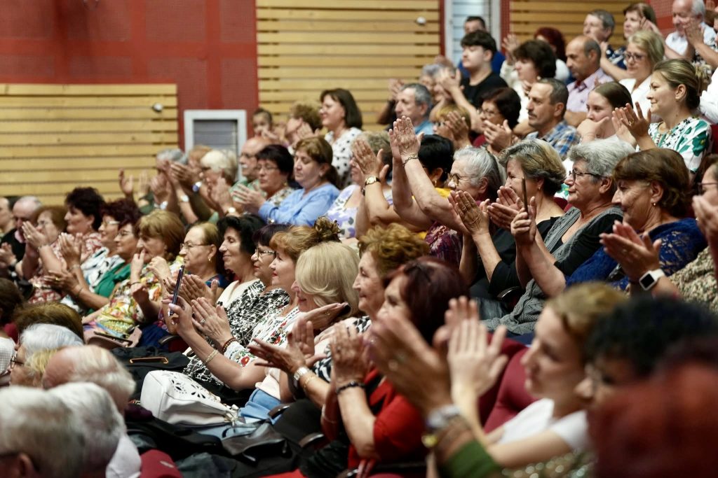 Concert- – Ziarul Argeşul - ediţia online