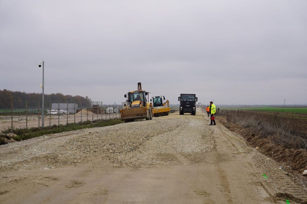 DJ-702 – Ziarul Argeşul - ediţia online