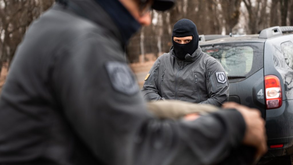 Reținuți-1-1 – Ziarul Argeşul - ediţia online