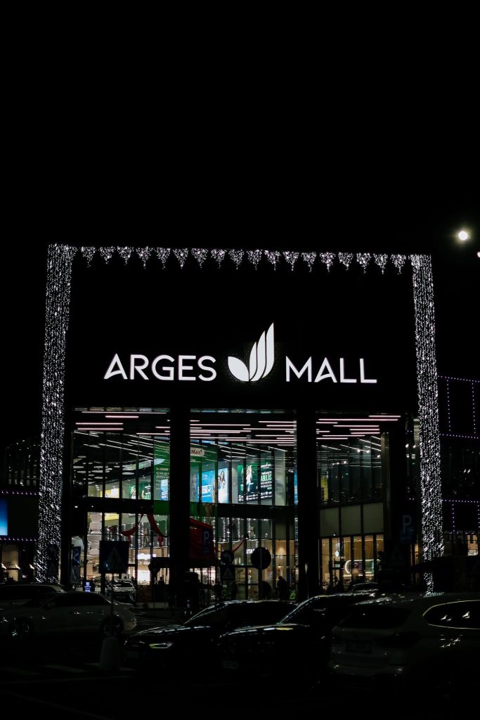 Argeș-Mall- – Ziarul Argeşul - ediţia online