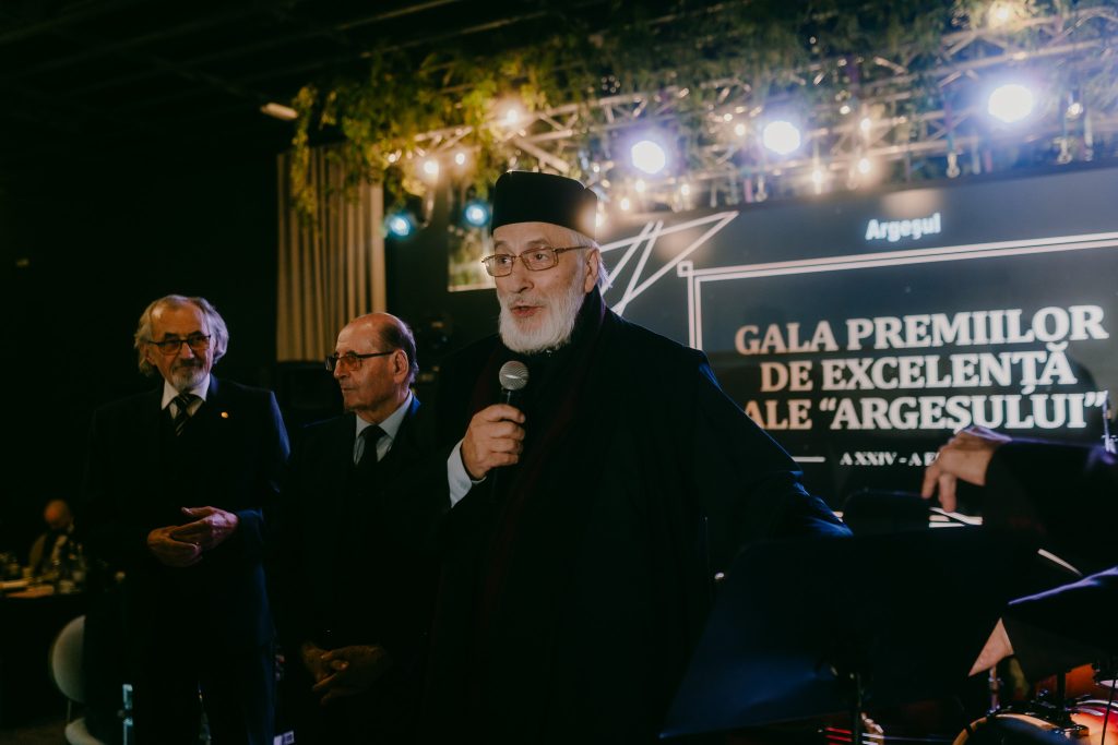 IPS-Calinic- – Ziarul Argeşul - ediţia online