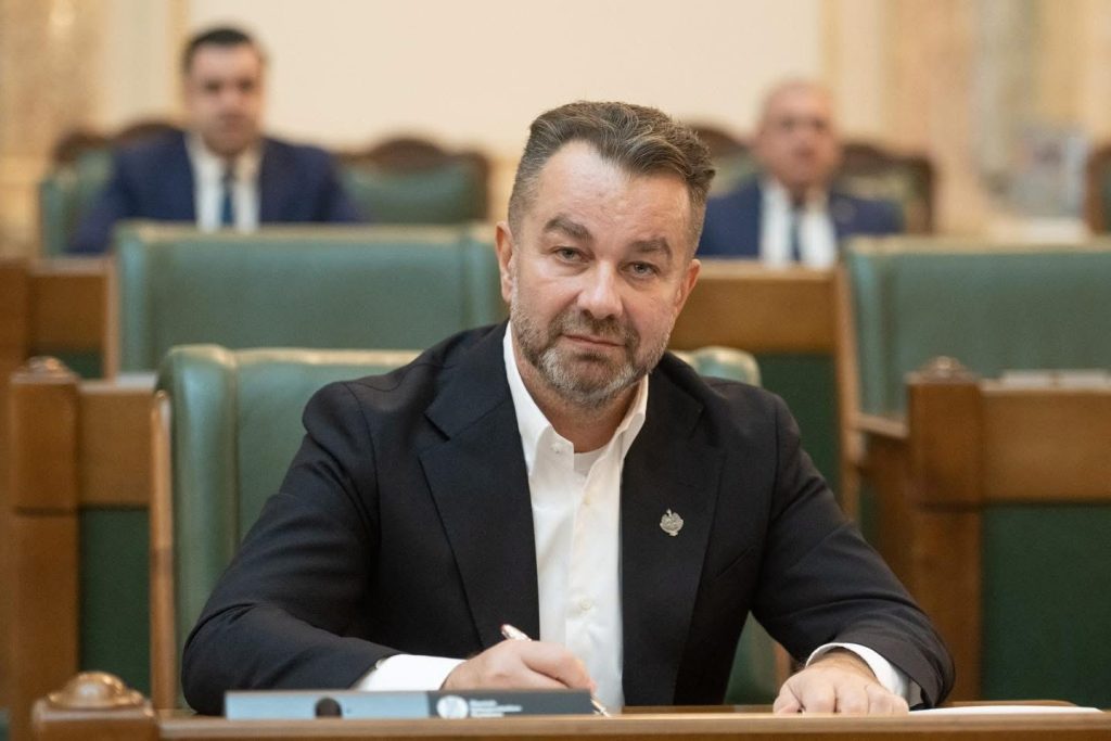 Ovidiu-Puiu- – Ziarul Argeşul - ediţia online