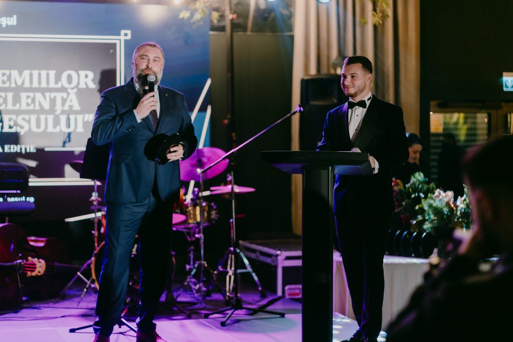 Răzvan-Șerbănoiu- – Ziarul Argeşul - ediţia online