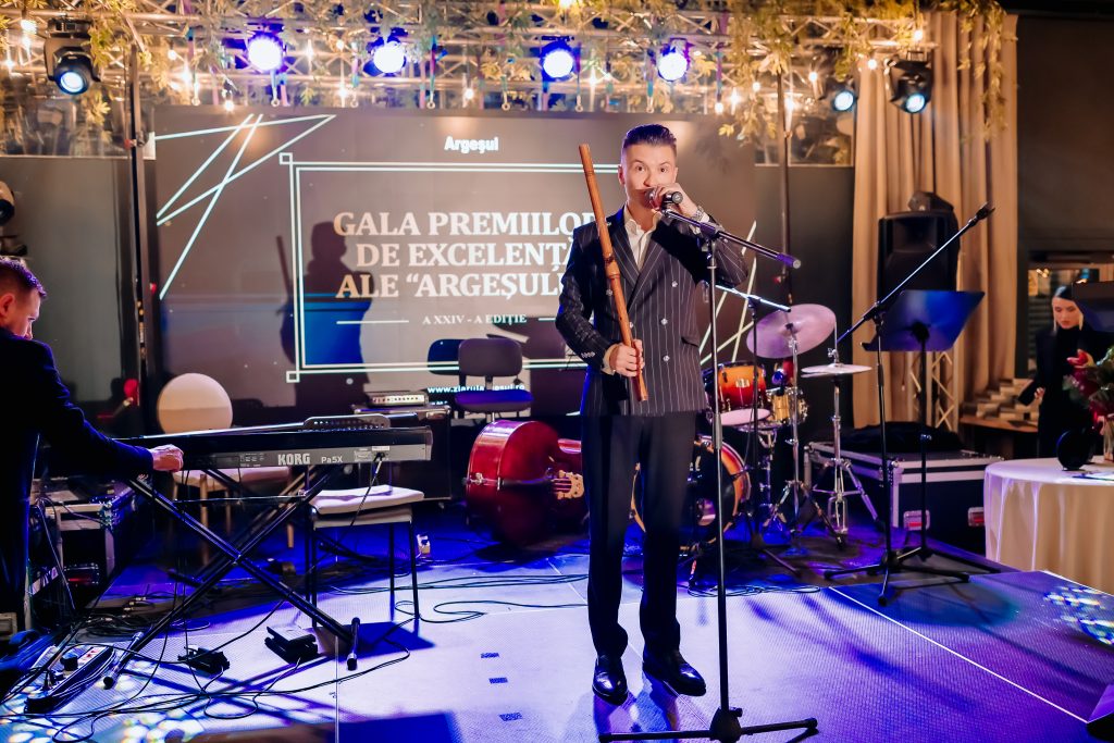 Valentin-Precup – Ziarul Argeşul - ediţia online