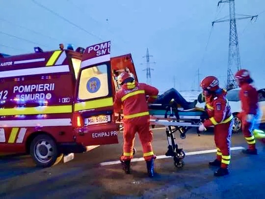 Doi părinți au murit într-un teribil accident rutier. Fetița lor de 6 ani, rănită