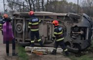 Acum, în Argeș: Autoutilitară răsturnată!