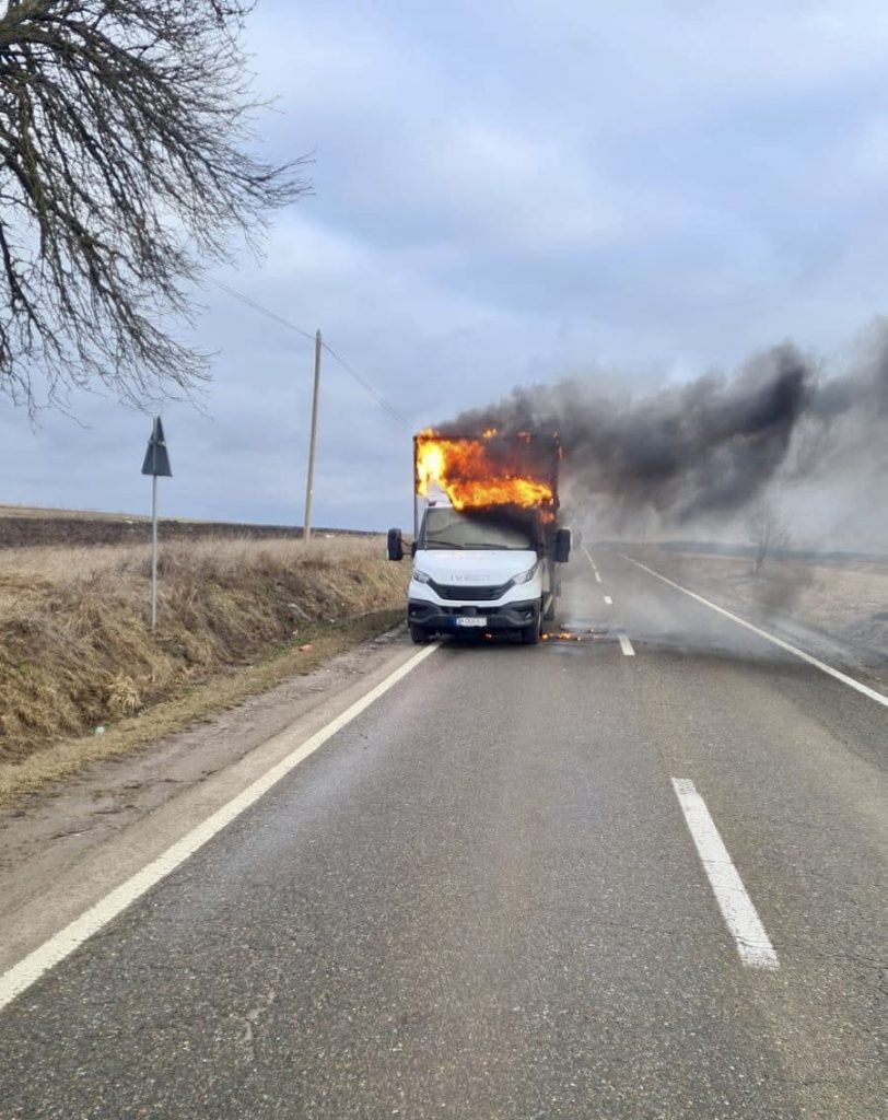 Incendiu-autoutilitară- – Ziarul Argeşul - ediţia online