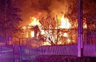 Casă cuprinsă de flăcări într-o comună din județul Argeș