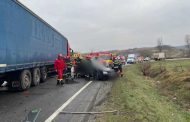 Accident grav în aceasta dimineață: 6 răniți, 5 încarcerați. Trafic blocat total
