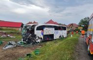 Accident grav în județul Argeș. Autocar cu pasageri implicat