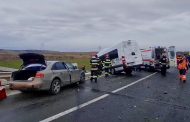 Accident grav pe DN 7 București–Pitești. Microbuz cu elevi implicat