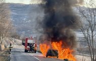 Argeș: Autoturism cuprins de flăcări în mers