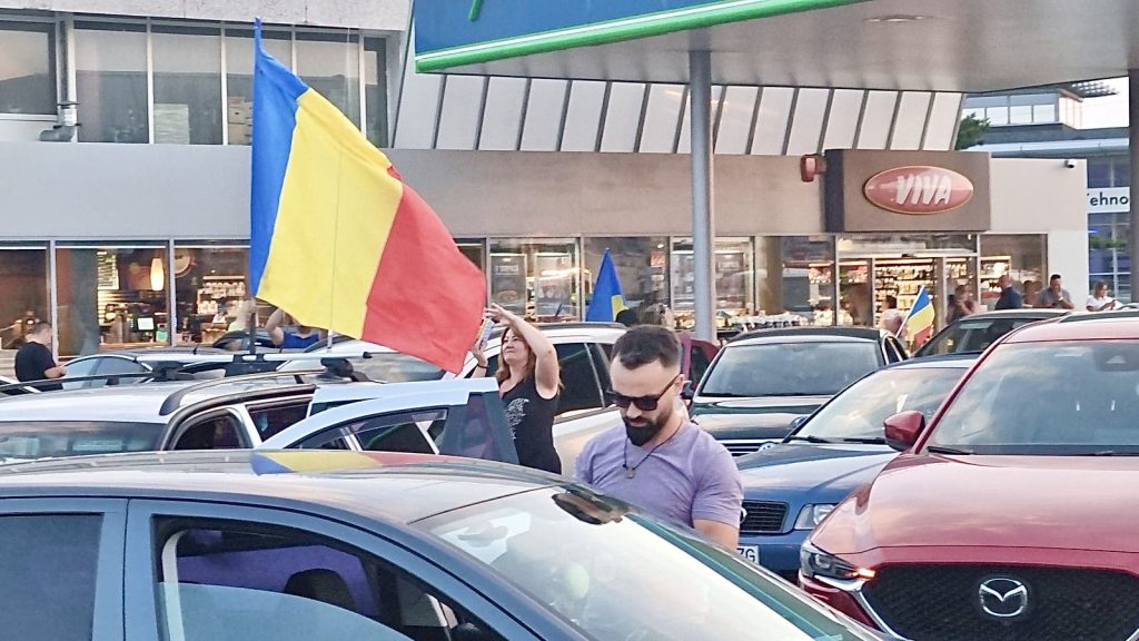 Poza pentru articolul Protest în Pitești: marș auto și alimentări simbolice de 50 de bani