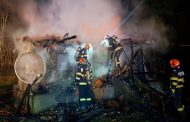 Sfârșit tragic în Tigveni: un bărbat a murit carbonizat după ce casa i-a luat foc în miez de noapte