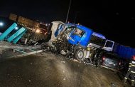 Accident grav pe DEx 12! Două persoane rănite, trafic blocat