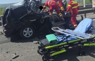 Accident grav pe A1 între un camion și autoturism. Trafic blocat total