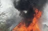 Acum! Incendiu de proporții la casa unui fost primar