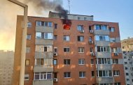 Incendiu izbucnit la bloc! Zeci de locatari au fost evacuați de urgență