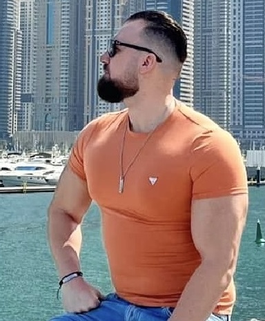 Poza pentru articolul S-a aflat cine este polițistul proxenet din Argeș. Averea, ascunsă pe numele rudelor