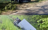 Argeș: Două accidente în această dimineață! Un TIR ieșit de pe carosabil și o mașină răsturnată