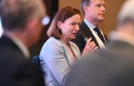 Lecția germană la ARGEȘ INVEST: „Nu așteptați ca investitorii să vină la voi!” Mesajul tranșant al ambasadorului Angela Ganninger