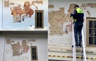 Un bărbat din Argeș a sfidat blestemul care a ucis doi oameni! „Biserica cu Moartea râzând”, vandalizată