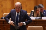 Breaking News: Moțiunea de cenzură a trecut. Guvernul Bolojan, demis!