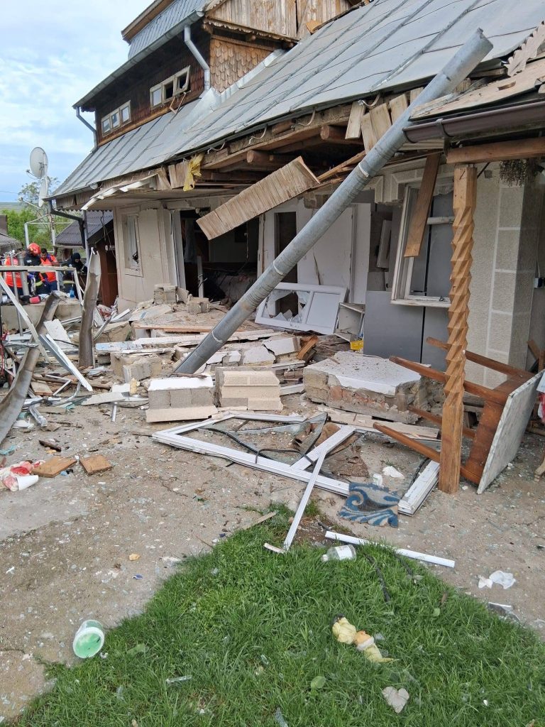 Explozie-casă- – Ziarul Argeşul - ediţia online