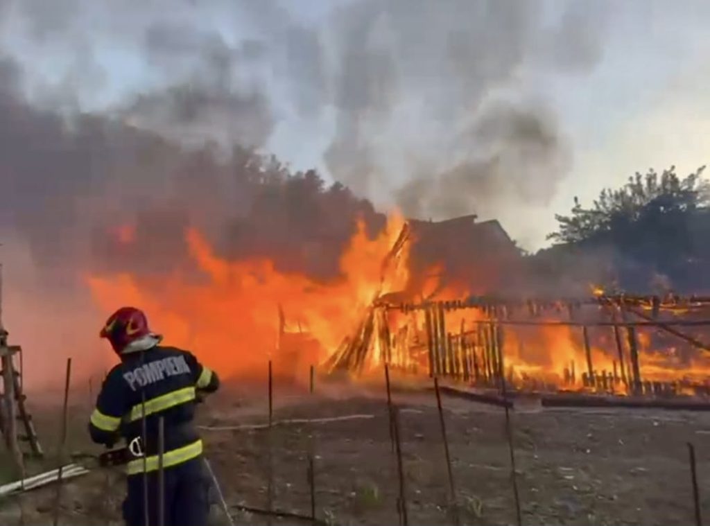 Incendiu-9-1 – Ziarul Argeşul - ediţia online
