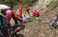 Sfârșit cumplit pentru un motociclist de 19 ani. A căzut într-o râpă în timpul unui traseu de enduro