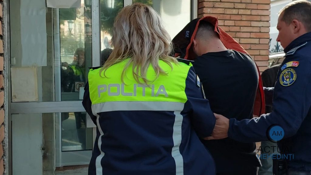 Retinut-8 – Ziarul Argeşul - ediţia online