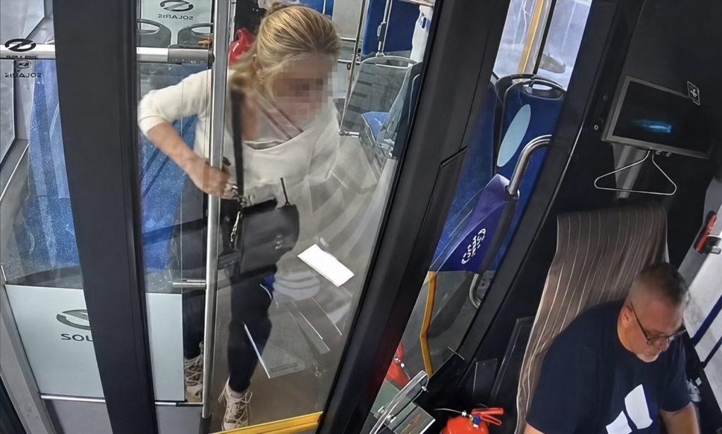 Poza pentru articolul Femeia care a provocat scandalul din autobuzul Publitrans a fost arestată pentru 30 de zile