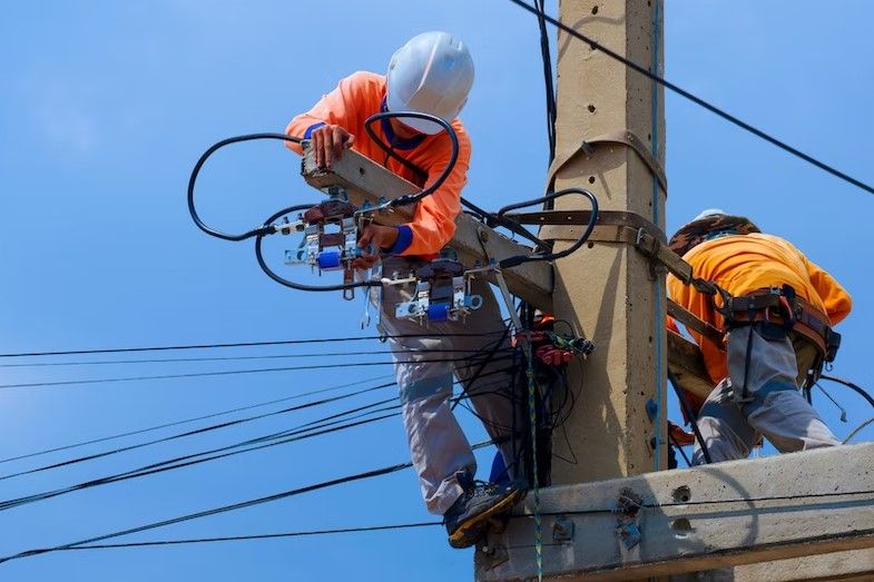 Se oprește curentul în Argeș. Întreruperi programate în perioada  11- 17 mai