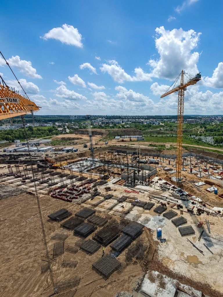 Arena-Nicolae-Dobrin- – Ziarul Argeşul - ediţia online