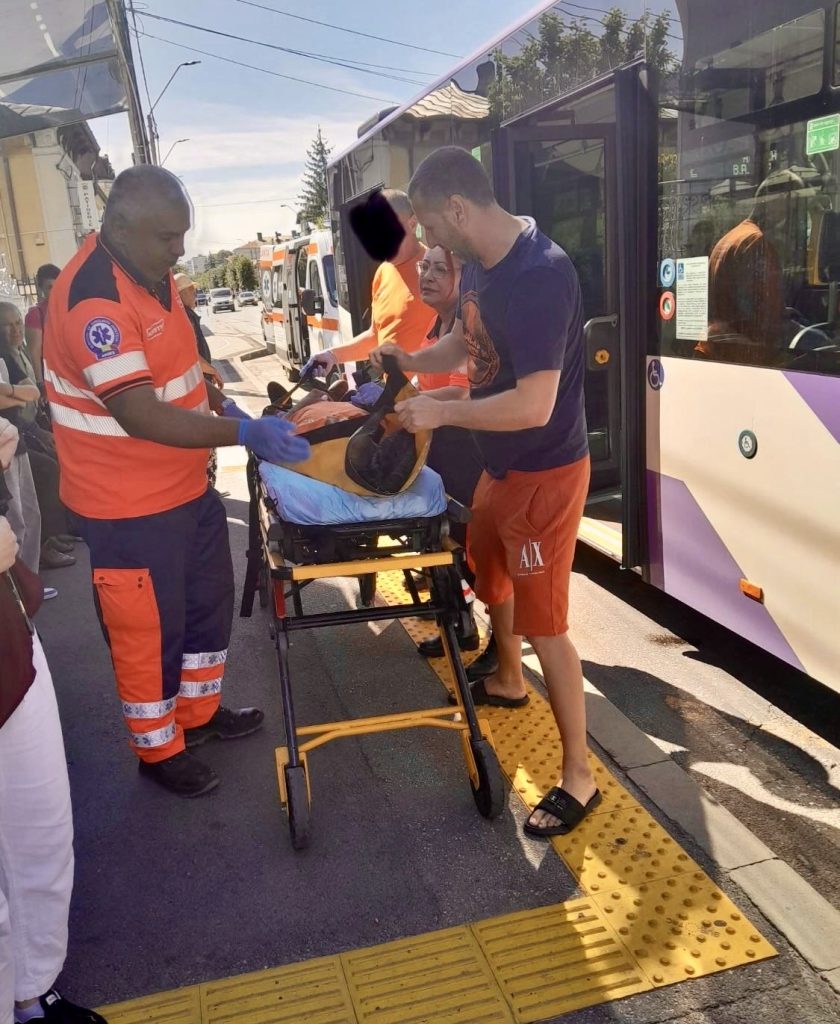 Autobuz-Pitești- – Ziarul Argeşul - ediţia online