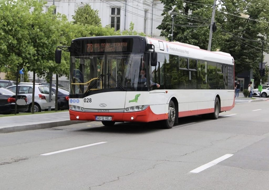 Autobuz-Publitrans-2 – Ziarul Argeşul - ediţia online