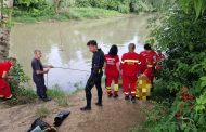 Copil de doi ani, mort după ce a căzut într-un râu din spatele casei!