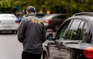 Argeș: Bărbat prins în flagrant de procurori în timp ce primea o parte dintr-o mită de 5.000 de euro