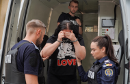 Argeș: Femeie din Slobozia, reținută de polițiști după ce și-ar fi bătut și amenințat soacra