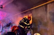 Acum: Incendiu la etajul 1 al unui bloc din municipiul Pitești!