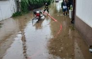 Furtunile au făcut prăpăd! Oameni evacuați și zeci de gospodării afectate