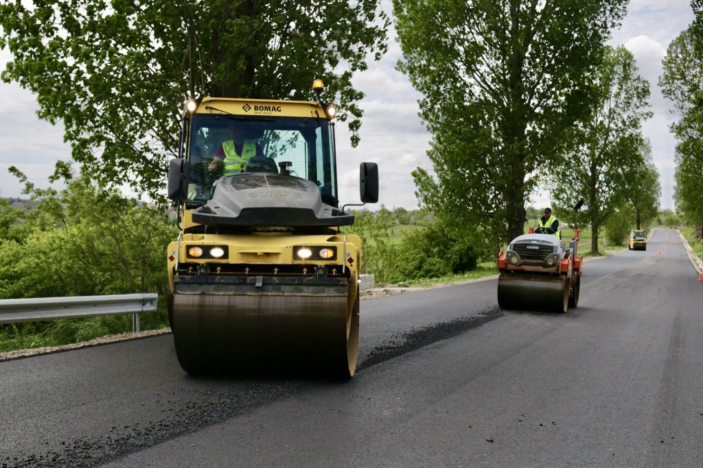 Lucrări-drum- – Ziarul Argeşul - ediţia online