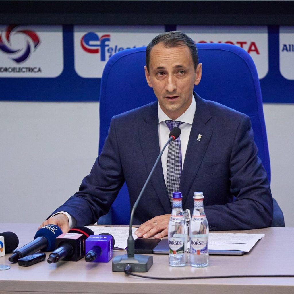 Mihai-Claudiu-Covaliu – Ziarul Argeşul - ediţia online