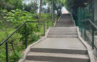 Vești pentru locuitorii din cartierul Nord! Scările publice de pe strada Făgăraș au fost refăcute