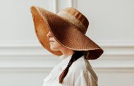 Pălăriile de paie: de ce sunt accesoriul vedetă al verii?