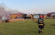 Incendiu la o magazie de furaje din Albota. Intervenție de peste două ore