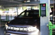Atenție, șoferi din Pitești! Escrocii trimit SMS-uri false în numele TPARK pentru a fura datele bancare