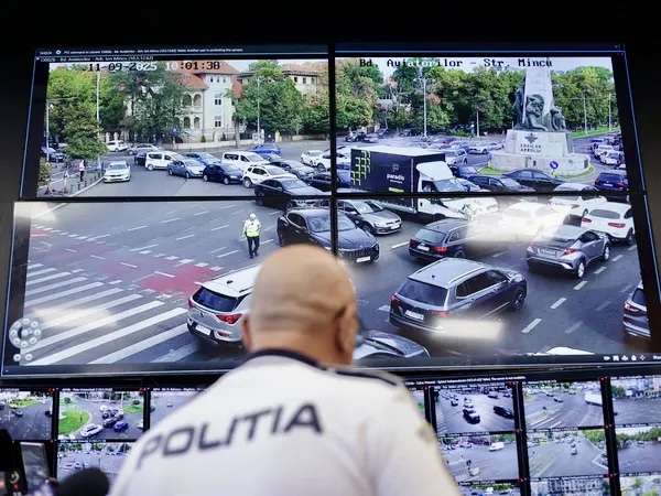 „Big Brother” se extinde în Argeș! Un oraș este supravegheat de 120 de camere video